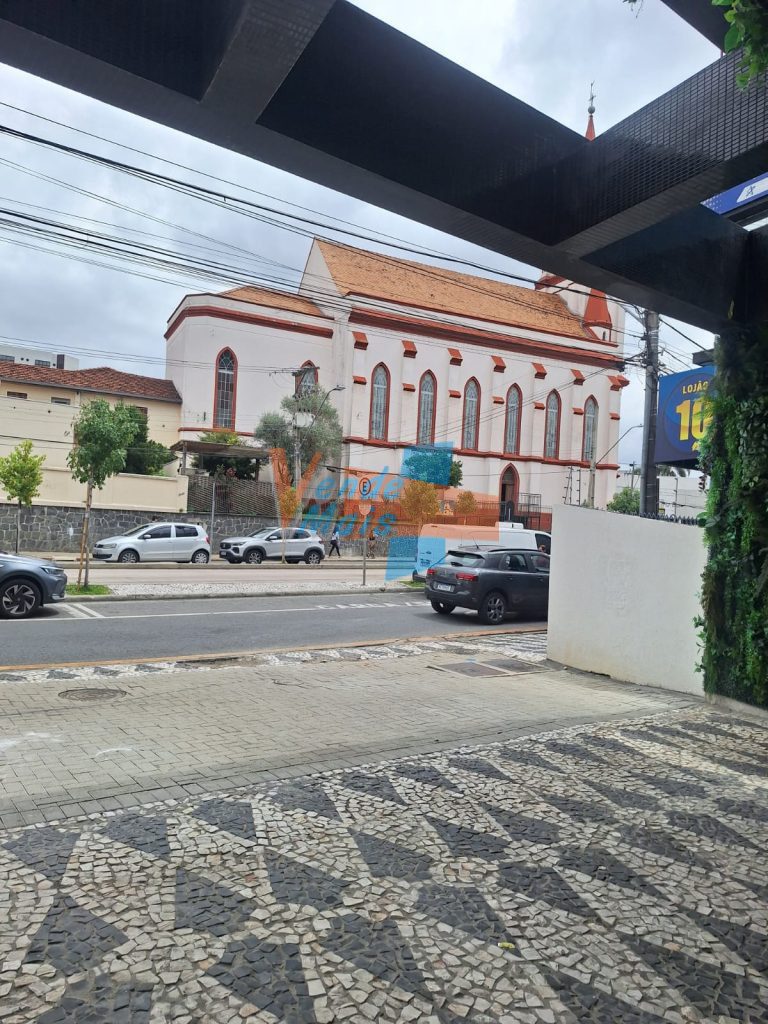 09bb4d5b-792a-4b69-aa1b-dd95f037366d